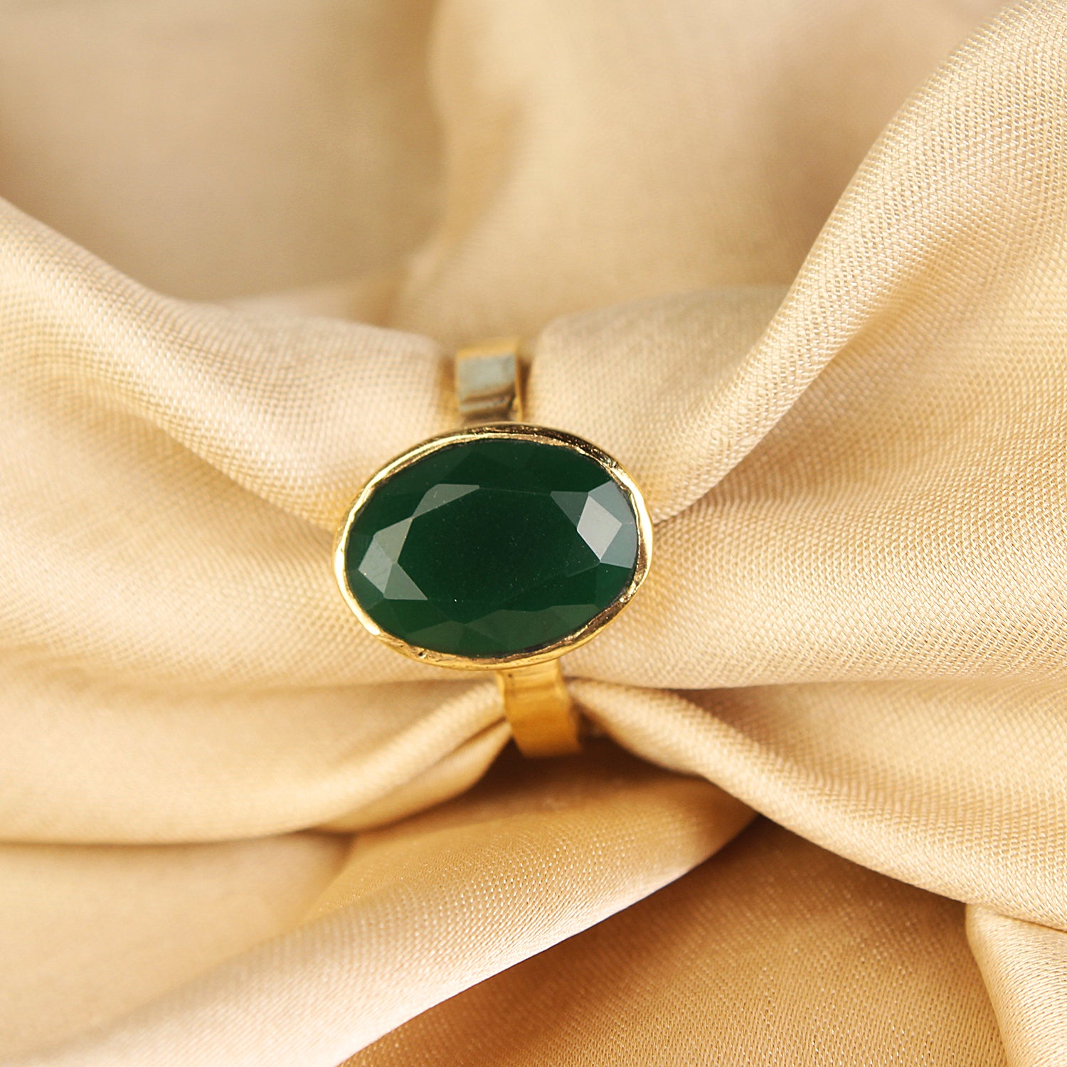 Natural Emerald (Panna) Gemstone Gold-Plated Ring Panchdhatu Oval Faceted Cut, Adjustable Astrological Birthstone Ring for Mercury (Men & Women)