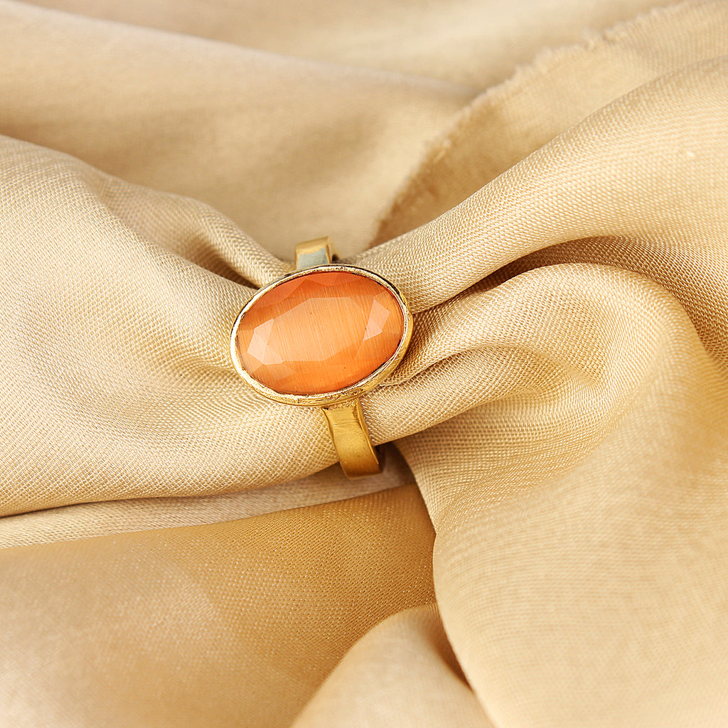 Premium Natural Orange Cat’s Eye (Lehsunia) Gemstone Gold-Plated Panchdhatu Ring Oval Faceted Cut, Adjustable Astrological Birthstone Ring for Success & Protection (Men & Women)