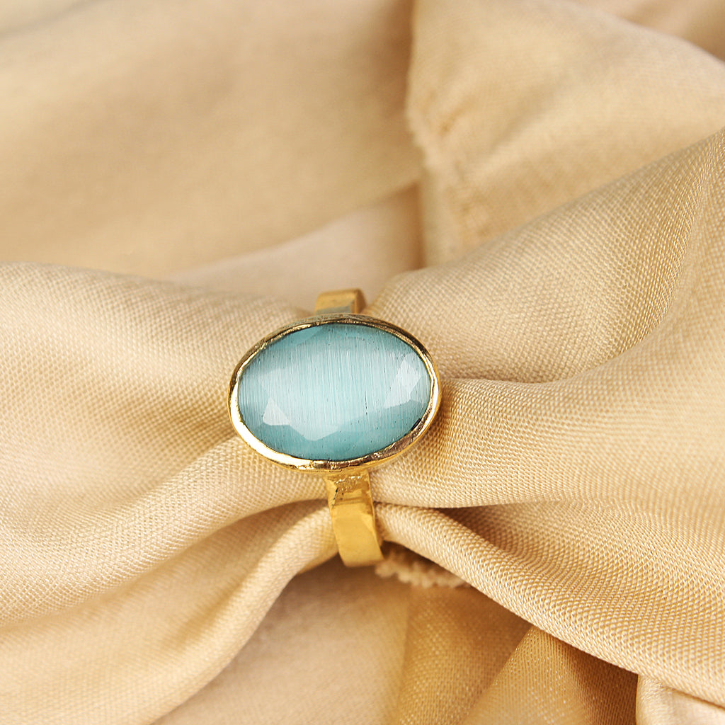 Premium Natural Aquamarine (Beruj) Gemstone Gold-Plated Ring Panchdhatu Oval Faceted Cut, Adjustable Astrological Birthstone Ring for Peace & Communication (Men & Women)