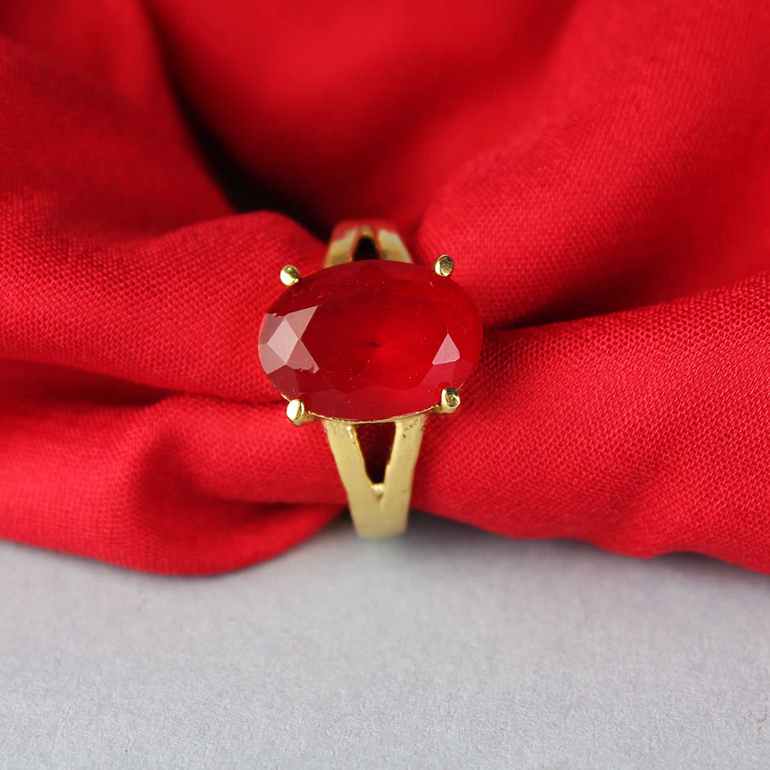 Premium Natural Ruby (Manik) Gemstone Ring Gold-Plated Panchdhatu – Oval Faceted Cut, Adjustable Astrological Birthstone Ring for Success, Vitality, and Sun Remedies (Men & Women)