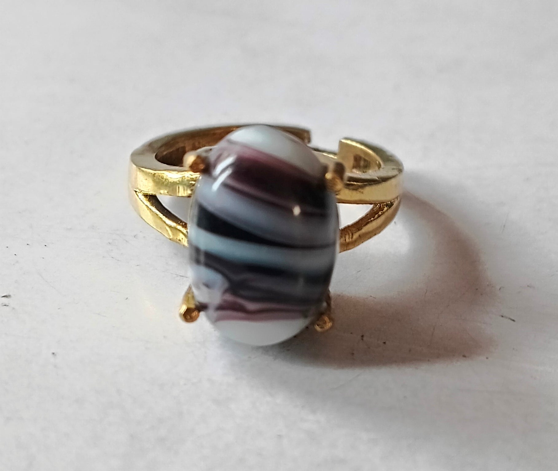 Premium Natural Sulemani Hakik (Banded Agate) Gemstone Ring in Plated Panchdhatu – Handcrafted Oval Cabochon, Adjustable Astrological Birthstone Ring for Ultimate Protection and Success (Unisex)