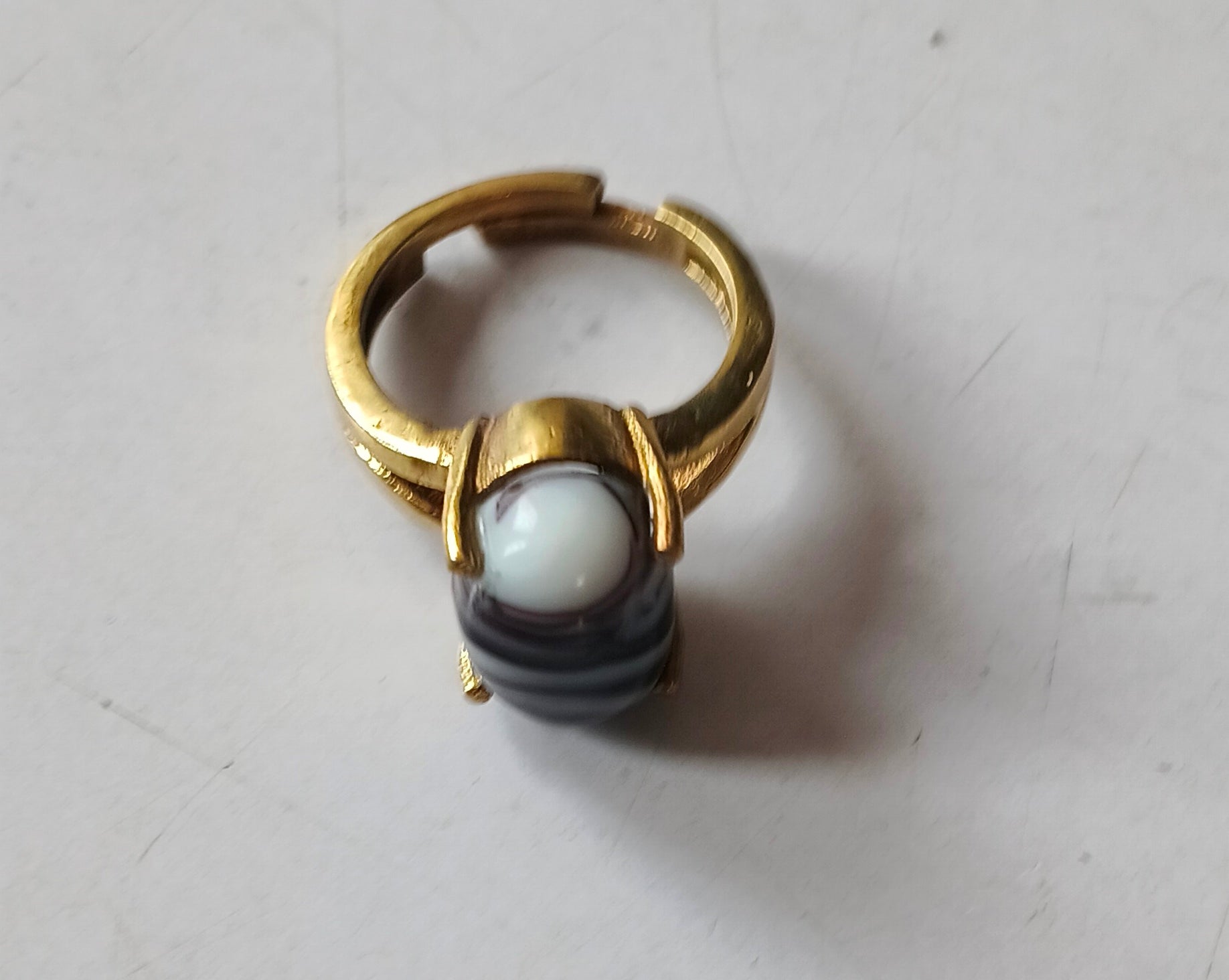 Premium Natural Sulemani Hakik (Banded Agate) Gemstone Ring in Plated Panchdhatu – Handcrafted Oval Cabochon, Adjustable Astrological Birthstone Ring for Ultimate Protection and Success (Unisex)