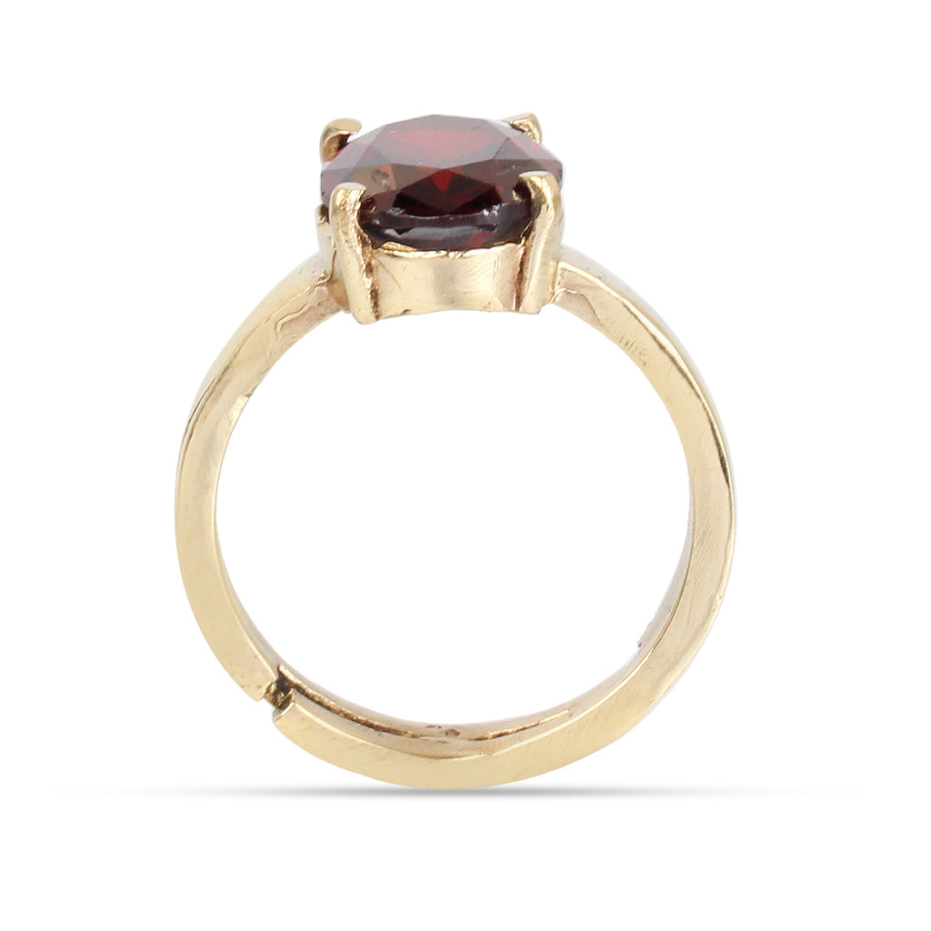 Premium Natura Hessonite (Gomed) Gemstone Ring Gold-Plated Panchdhatu – Oval Faceted Cut, Adjustable Astrological Birthstone Ring for Success and Rahu Remedies (Men & Women)