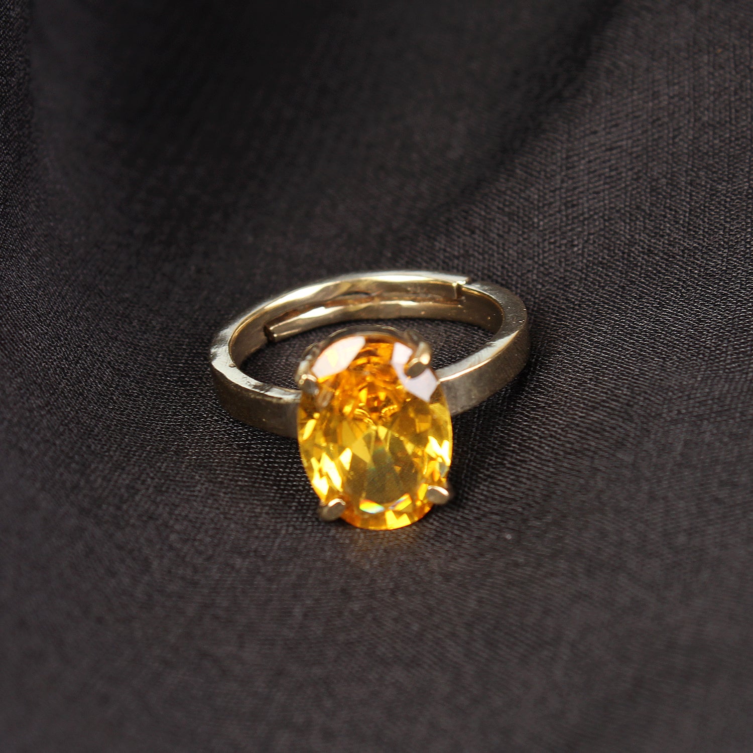 Premium Natural Yellow Citrine (Sunela) Gemstone Gold-Plated Panchdhatu Ring Oval Faceted Cut, Adjustable Astrological Birthstone Ring for Wealth, Success, and Prosperity (Men & Women)