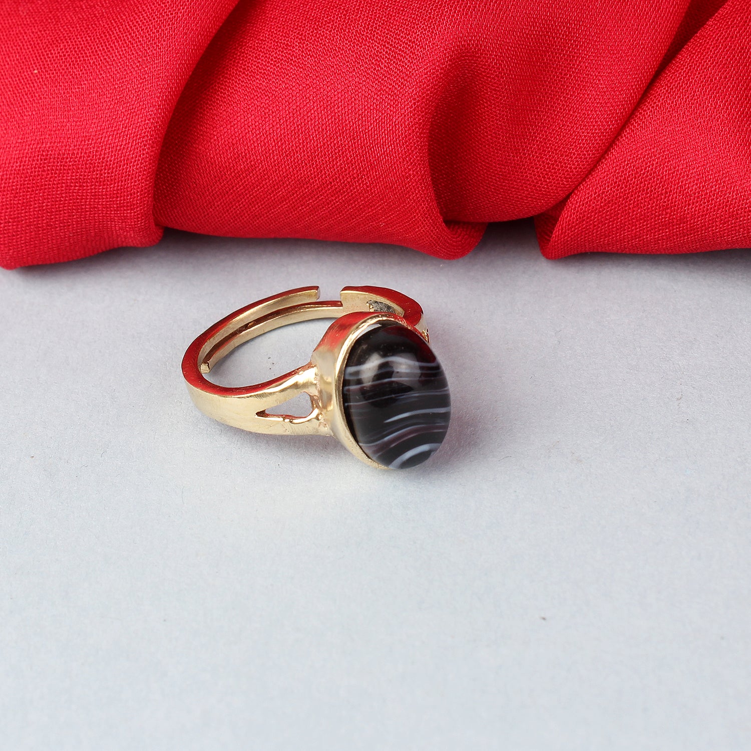 Natural Sulemani Hakik (Black Onyx) Handcrafted Gold-Plated (Banded Agate) Statement Adjustable Unisex Ring – Timeless Artisanal Elegance and Astrological Power for Protection, Prosperity, and Divine Luck