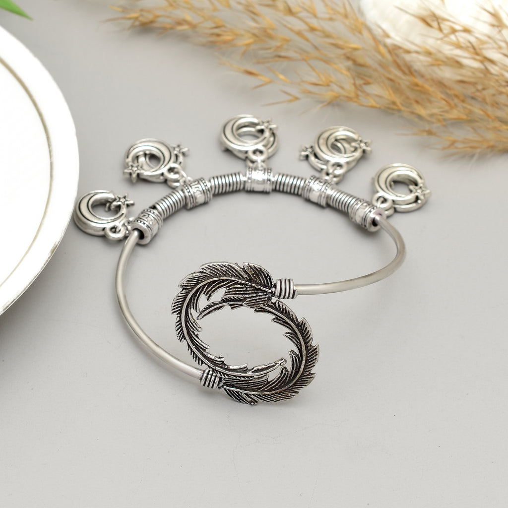 Exquisite Handcrafted Oxidised Silver Tribal Star & Moon Charm Bracelet – Timeless Artisanal Elegance and Boho-Chic Statement Jewelry