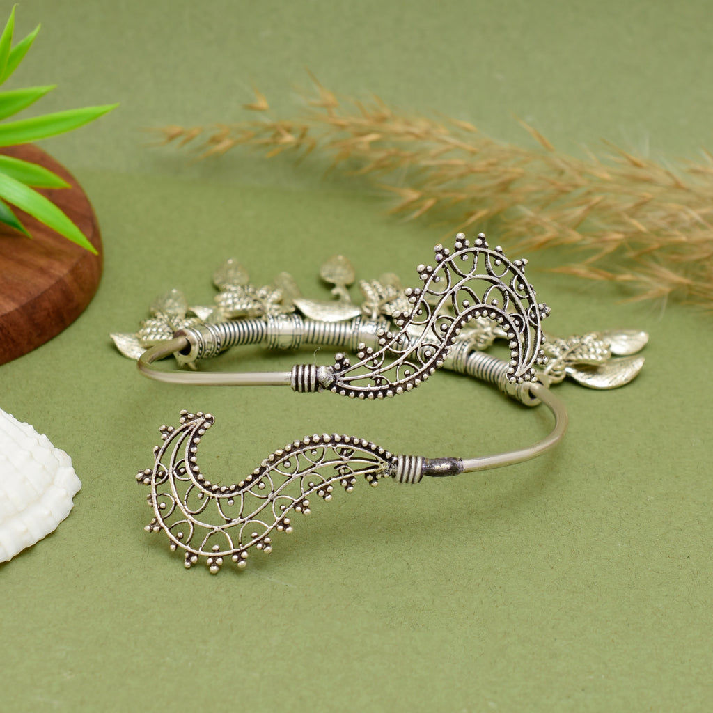Exquisite Handcrafted Oxidised Silver Leaf & Paisley Statement Kada – Adjustable Boho-Chic Tribal Bracelet for Women
