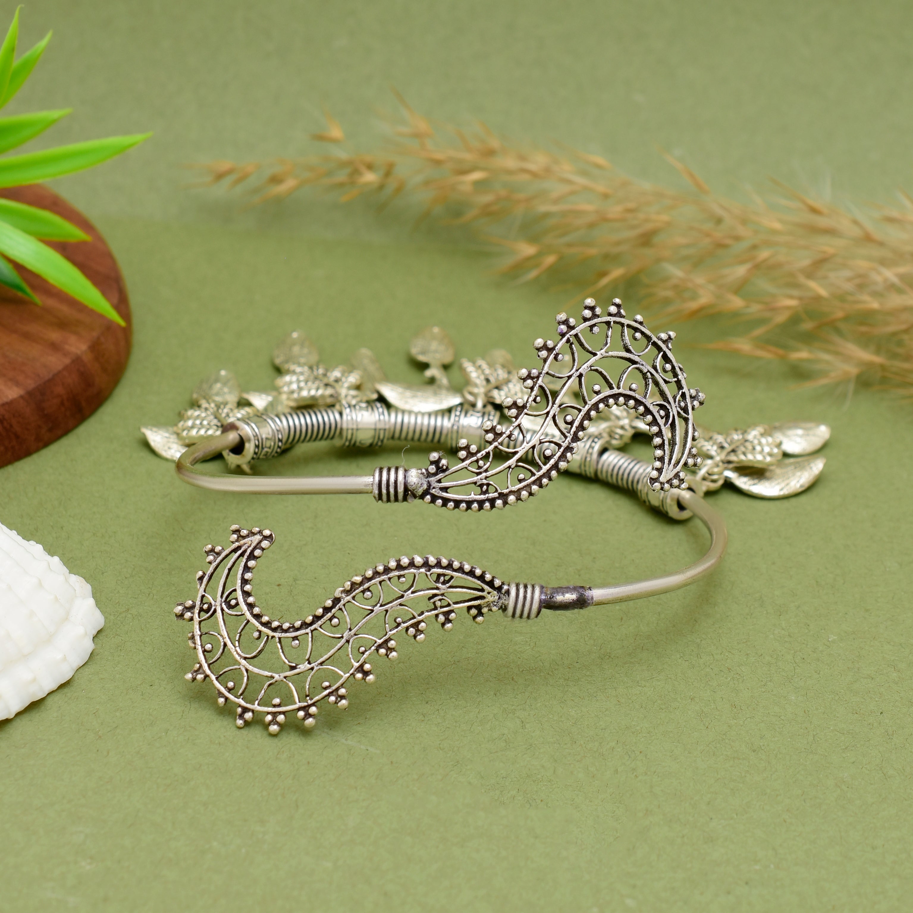 Exquisite Handcrafted Oxidised Silver Leaf & Paisley Statement Kada – Adjustable Boho-Chic Tribal Bracelet for Women