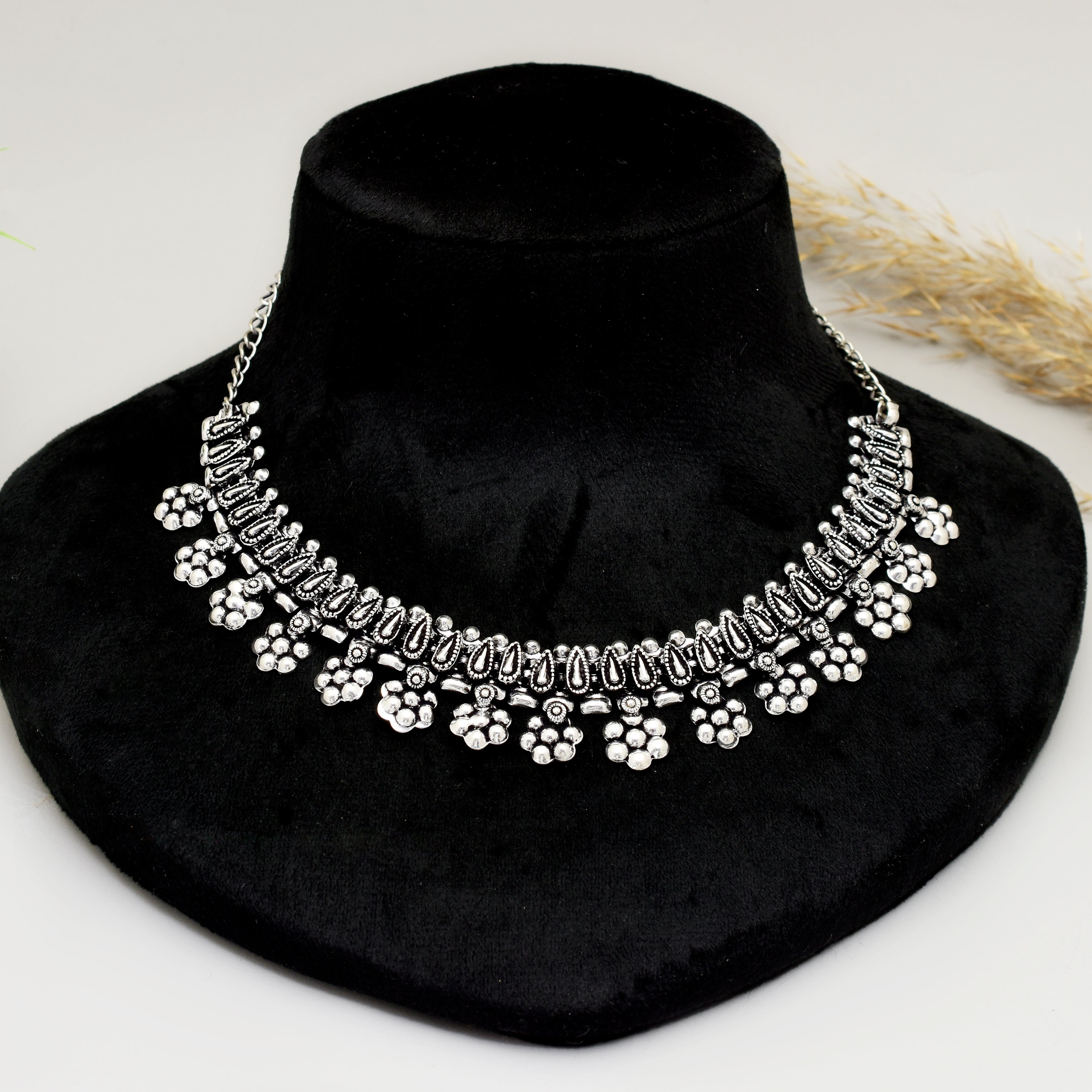 Exquisite Handcrafted Oxidised Silver-Toned Floral Charm Choker – Traditional Ethnic Statement Bib Necklace for Women